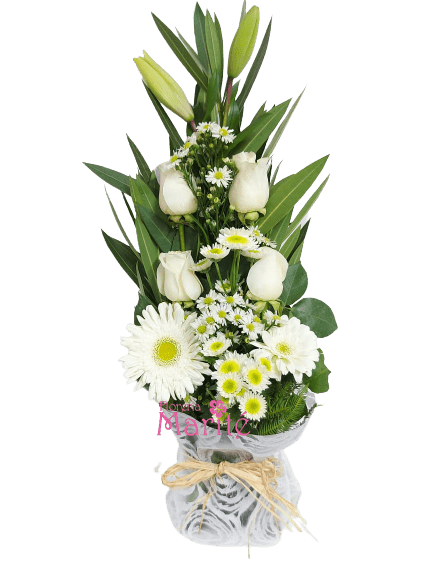 malla floral blanca